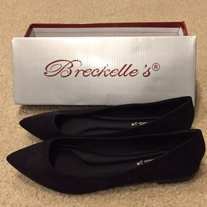 NIB Black flats